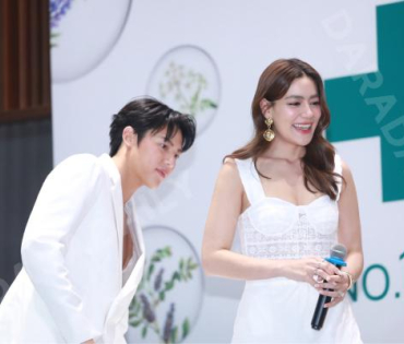 งานแถลงข่าว เดนทิสเต้ พร้อมพรีเซนเตอร์คู่รักหวาน "หมาก-คิม"