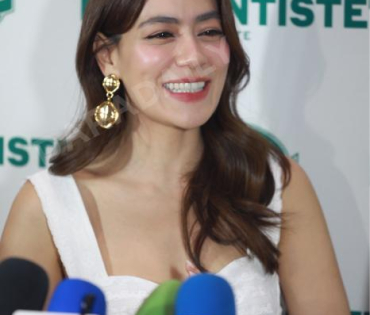 งานแถลงข่าว เดนทิสเต้ พร้อมพรีเซนเตอร์คู่รักหวาน "หมาก-คิม"