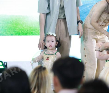 งานแถลงข่าวเปิดตัวแคมเปญ AMAZING DOS พบ "พ่อบีม หม่ามี้ออย พี่พีร์ พี่ธีร์ น้องอัญญา น้องอัยวา"