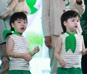 งานแถลงข่าวเปิดตัวแคมเปญ AMAZING DOS พบ "พ่อบีม หม่ามี้ออย พี่พีร์ พี่ธีร์ น้องอัญญา น้องอัยวา"