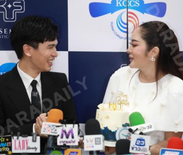 งานแถลงข่าว พิธีลงนาม MOU KPS ศัลยกรรมความงามเกาหลี พบ "พีท - แก้มบุ๋ม"