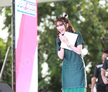 งานแถลงข่าวเปิดตัวโครงการ "ไทยสู้โว้ย" พบ "เบสท์ รักษ์วนีย์, ภูมิ เกียรติภูมิ" 