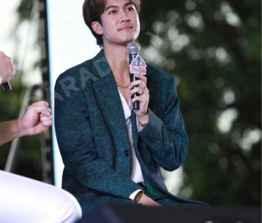 งานแถลงข่าวเปิดตัวโครงการ "ไทยสู้โว้ย" พบ "เบสท์ รักษ์วนีย์, ภูมิ เกียรติภูมิ" 