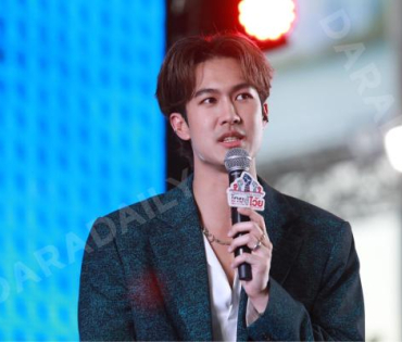 งานแถลงข่าวเปิดตัวโครงการ "ไทยสู้โว้ย" พบ "เบสท์ รักษ์วนีย์, ภูมิ เกียรติภูมิ" 