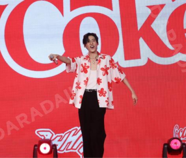 งาน "โค้ก“ แชร์ความสุข กับแคมเปญ ส่งCokeให้ พบ "พีพี กฤษฏ์"