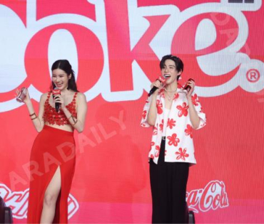 งาน "โค้ก“ แชร์ความสุข กับแคมเปญ ส่งCokeให้ พบ "พีพี กฤษฏ์"