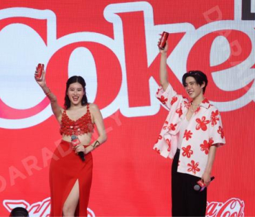 งาน "โค้ก“ แชร์ความสุข กับแคมเปญ ส่งCokeให้ พบ "พีพี กฤษฏ์"