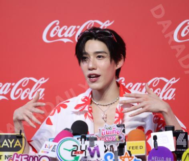 งาน "โค้ก“ แชร์ความสุข กับแคมเปญ ส่งCokeให้ พบ "พีพี กฤษฏ์"