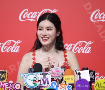 งาน "โค้ก“ แชร์ความสุข กับแคมเปญ ส่งCokeให้ พบ "พีพี กฤษฏ์"