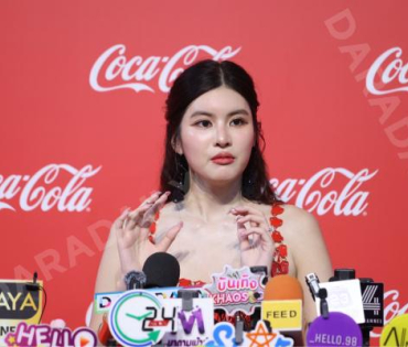 งาน "โค้ก“ แชร์ความสุข กับแคมเปญ ส่งCokeให้ พบ "พีพี กฤษฏ์"