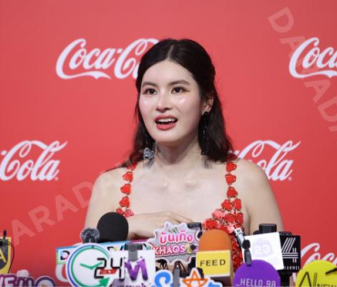 งาน "โค้ก“ แชร์ความสุข กับแคมเปญ ส่งCokeให้ พบ "พีพี กฤษฏ์"