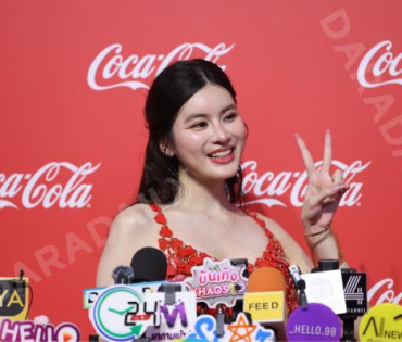 งาน "โค้ก“ แชร์ความสุข กับแคมเปญ ส่งCokeให้ พบ "พีพี กฤษฏ์"