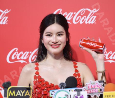 งาน "โค้ก“ แชร์ความสุข กับแคมเปญ ส่งCokeให้ พบ "พีพี กฤษฏ์"