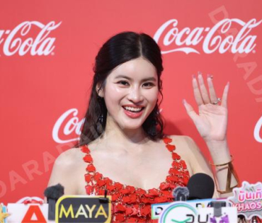 งาน "โค้ก“ แชร์ความสุข กับแคมเปญ ส่งCokeให้ พบ "พีพี กฤษฏ์"