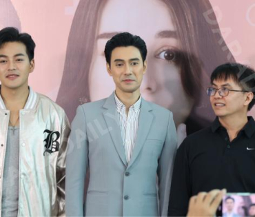 ภาพบรรยากาศ  EXCLUSIVE PRESS INTERVIEW “คุณแม่แก้ขัด” พบกับ "เอส กันตพงศ์, ริส วิชญพงศ์"