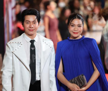 ภาพบรรยากาศรอบปฐมทัศน์ ละครเวที "2499 เดอะมิวสิคัล" นำแสดงโดย นาย ณภัทร, ไอซ์ พาริส