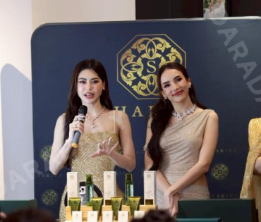 งานเปิดตัว “Shakira Glow Body Oil” กับ 2 สาวคู่จิ้น "กชเบล ศรัณย์รัชต์, เผือก พิพัฒน์"