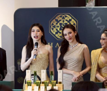 งานเปิดตัว “Shakira Glow Body Oil” กับ 2 สาวคู่จิ้น "กชเบล ศรัณย์รัชต์, เผือก พิพัฒน์"