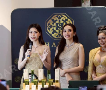 งานเปิดตัว “Shakira Glow Body Oil” กับ 2 สาวคู่จิ้น "กชเบล ศรัณย์รัชต์, เผือก พิพัฒน์"