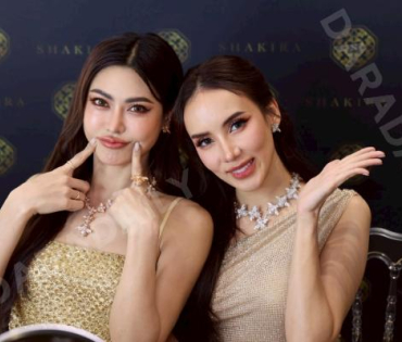 งานเปิดตัว “Shakira Glow Body Oil” กับ 2 สาวคู่จิ้น "กชเบล ศรัณย์รัชต์, เผือก พิพัฒน์"