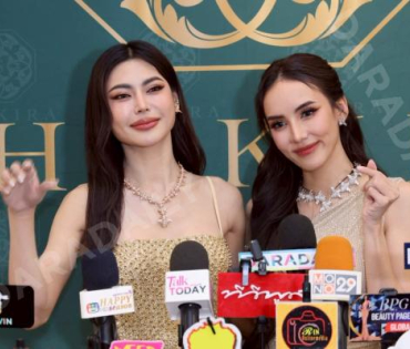 งานเปิดตัว “Shakira Glow Body Oil” กับ 2 สาวคู่จิ้น "กชเบล ศรัณย์รัชต์, เผือก พิพัฒน์"