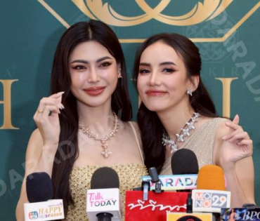 งานเปิดตัว “Shakira Glow Body Oil” กับ 2 สาวคู่จิ้น "กชเบล ศรัณย์รัชต์, เผือก พิพัฒน์"