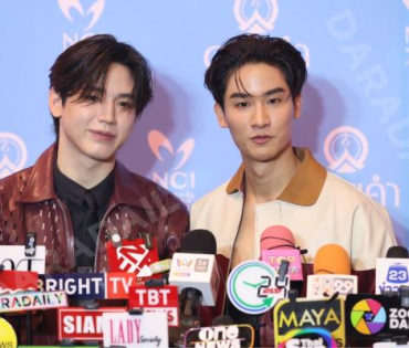 งานเปิดตัวแคมเปญ "Drink to Share" คุณดื่ม = คุณให้ พบ "เต ตะวัน, นิว ฐิติภูมิ"