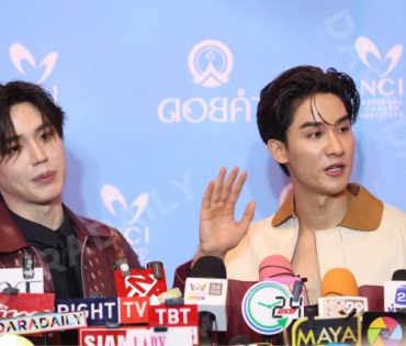 งานเปิดตัวแคมเปญ "Drink to Share" คุณดื่ม = คุณให้ พบ "เต ตะวัน, นิว ฐิติภูมิ"