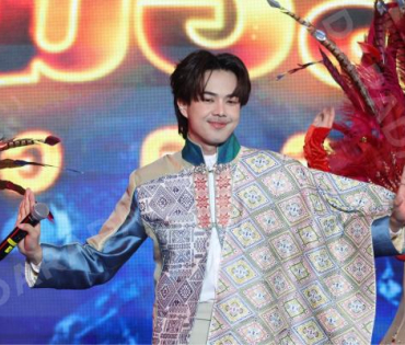 งานแถลงข่าว The Grand Fest Concert 4 ภาค พบ "ณวัฒน์, ลำใย ไหทองคำ, ชาล็อต ออสติน"