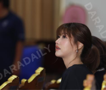 พิธีรดน้ำศพ "คุณแม่งามทิพย์ ฉัตรบริรักษ์"