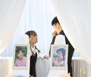 พิธีรดน้ำศพ "คุณแม่งามทิพย์ ฉัตรบริรักษ์"