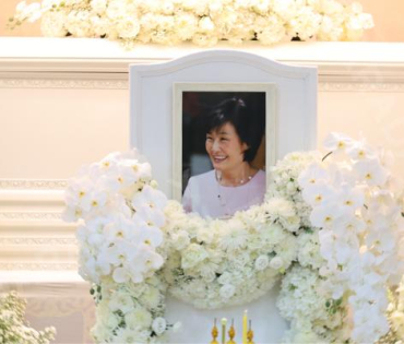พิธีสวดอภิธรรม "คุณแม่งามทิพย์ ฉัตรบริรักษ์" คืนที่สาม