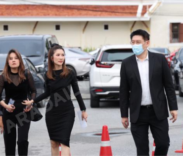 พิธีสวดอภิธรรม "คุณแม่งามทิพย์ ฉัตรบริรักษ์" คืนที่สาม