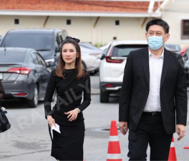 พิธีสวดอภิธรรม "คุณแม่งามทิพย์ ฉัตรบริรักษ์" คืนที่สาม