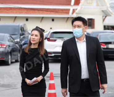 พิธีสวดอภิธรรม "คุณแม่งามทิพย์ ฉัตรบริรักษ์" คืนที่สาม