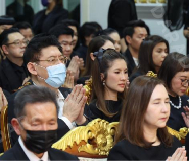 พิธีสวดอภิธรรม "คุณแม่งามทิพย์ ฉัตรบริรักษ์" คืนที่สาม