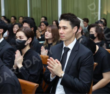 พิธีสวดอภิธรรม "คุณแม่งามทิพย์ ฉัตรบริรักษ์" คืนที่สาม
