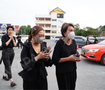 พิธีสวดอภิธรรม "คุณแม่งามทิพย์ ฉัตรบริรักษ์" คืนที่ห้า