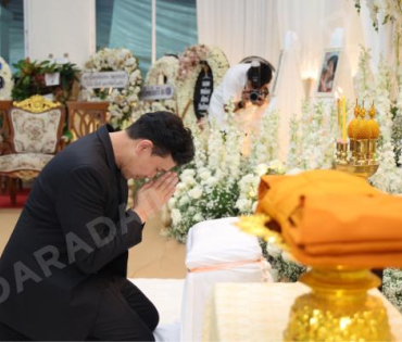 พิธีสวดอภิธรรม "คุณแม่งามทิพย์ ฉัตรบริรักษ์" คืนที่หก