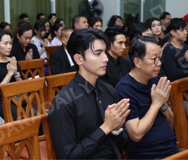 พิธีสวดอภิธรรม "คุณแม่งามทิพย์ ฉัตรบริรักษ์" คืนที่หก