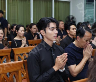 พิธีสวดอภิธรรม "คุณแม่งามทิพย์ ฉัตรบริรักษ์" คืนที่หก