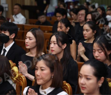 พิธีสวดอภิธรรม "คุณแม่งามทิพย์ ฉัตรบริรักษ์" คืนที่หก