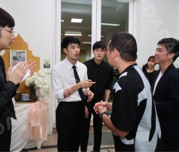 พิธีสวดอภิธรรม "คุณแม่งามทิพย์ ฉัตรบริรักษ์" คืนที่หก