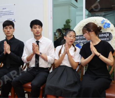 พิธีสวดอภิธรรม "คุณแม่งามทิพย์ ฉัตรบริรักษ์" คืนที่หก