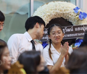 พิธีสวดอภิธรรม "คุณแม่งามทิพย์ ฉัตรบริรักษ์" คืนที่หก