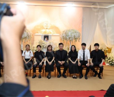 พิธีสวดอภิธรรม "คุณแม่งามทิพย์ ฉัตรบริรักษ์" คืนที่หก