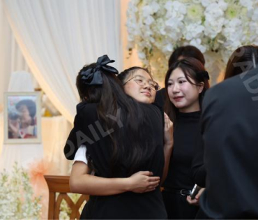 พิธีสวดอภิธรรม "คุณแม่งามทิพย์ ฉัตรบริรักษ์" คืนที่หก