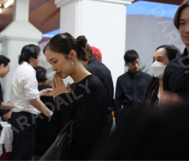 พิธีสวดอภิธรรม "คุณแม่งามทิพย์ ฉัตรบริรักษ์" คืนที่หก