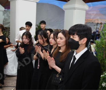 พิธีสวดอภิธรรม "คุณแม่งามทิพย์ ฉัตรบริรักษ์" คืนที่หก