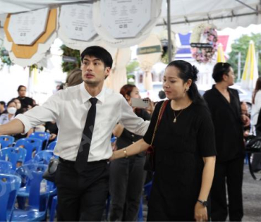 พิธีสวดอภิธรรม "คุณแม่งามทิพย์ ฉัตรบริรักษ์" คืนที่หก